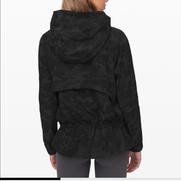 Lululemon Pack it up Jacket - Picture 3 of 12